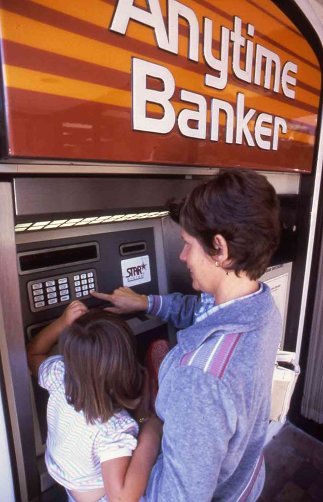 Distributeur automatique "Anytime Banker", Bank Of The West 1986