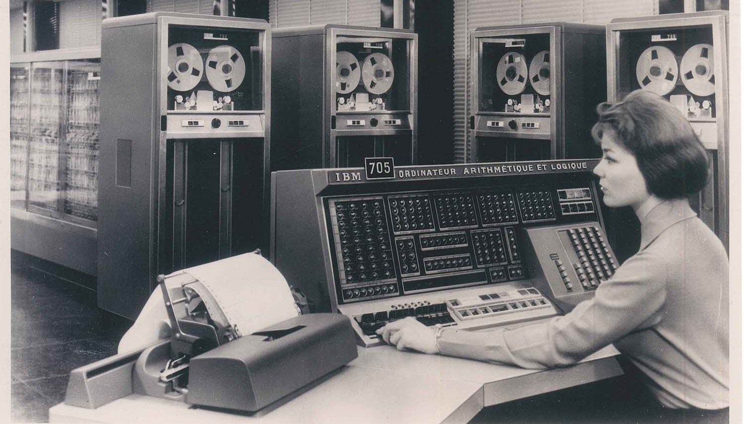 IT room of the Banque Nationale pour le Commerce et l'Industrie (BNCI), equipped with IBM 705 computers, around 1960 - © BNP Paribas Historical Archives