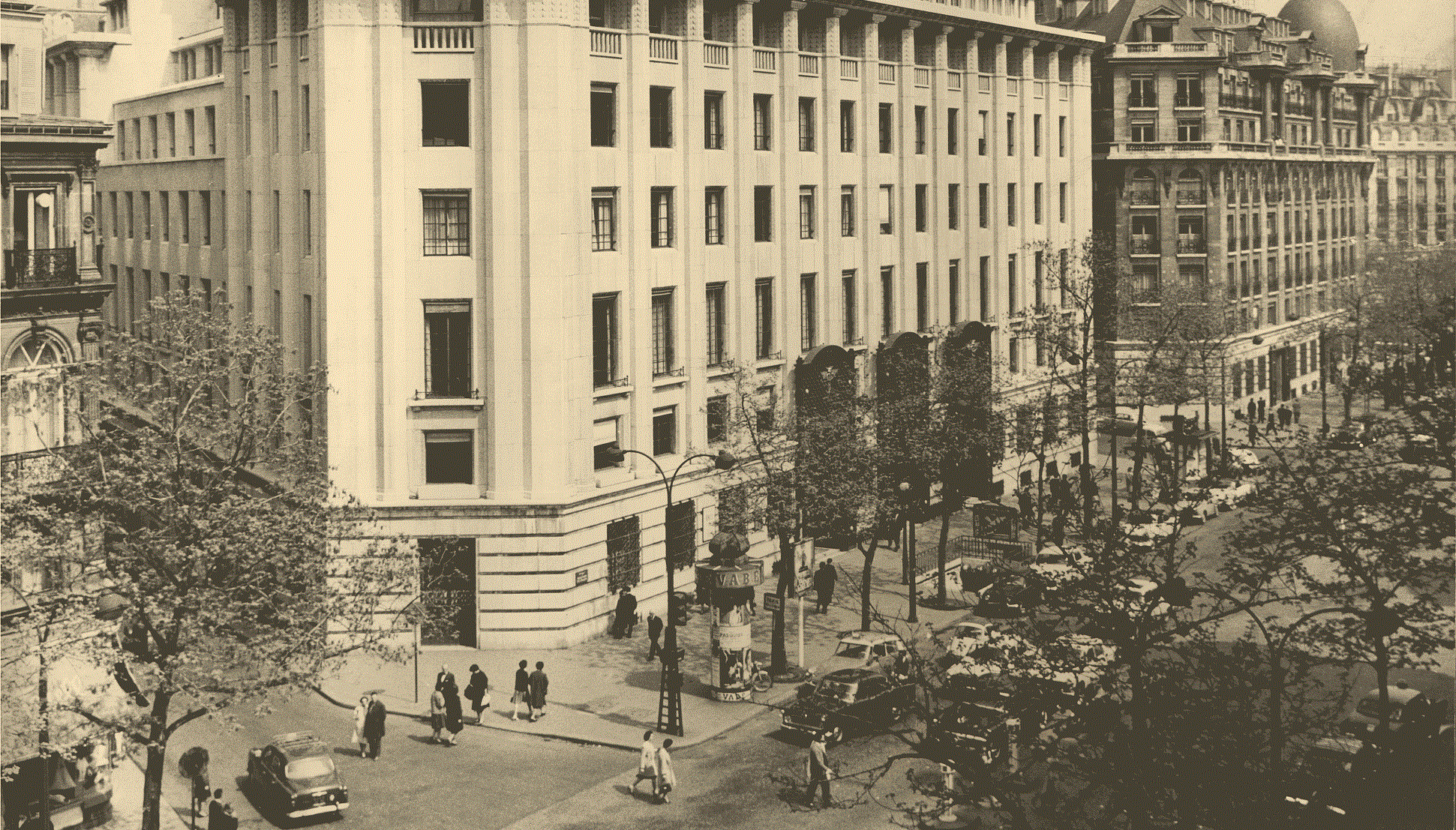 Le 16 boulevard des Italiens, à Paris, dans les années 1960 - Archives historiques BNP Paribas