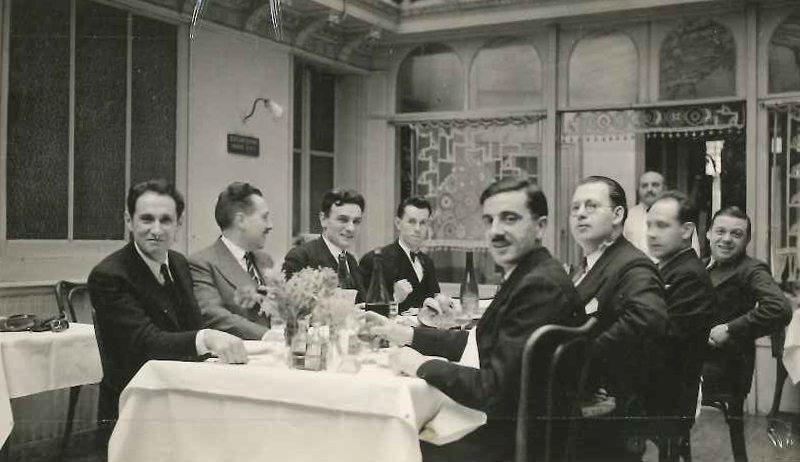 Emile Auguste Restouble Avant 1939 Dejeuner